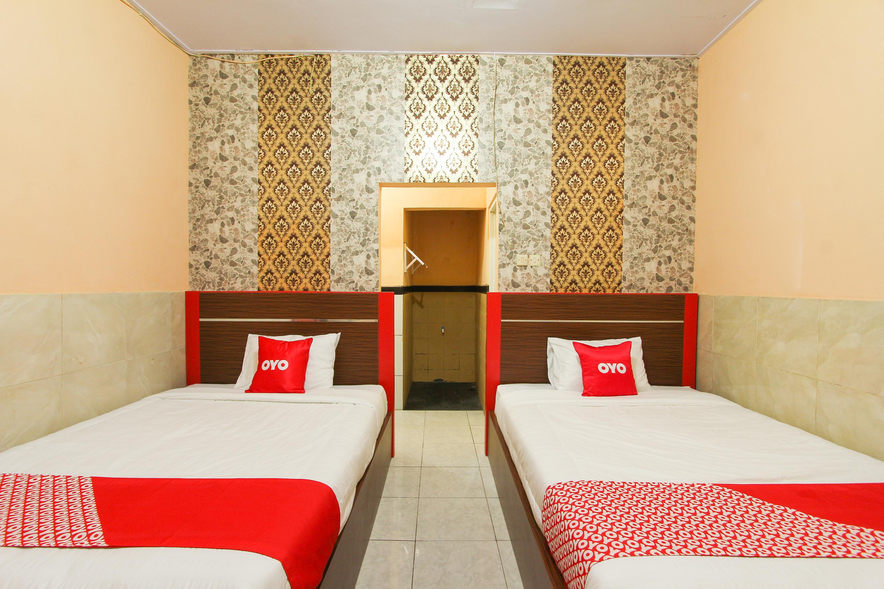 Oyo 1594 Al Firdausi Hotel 2*